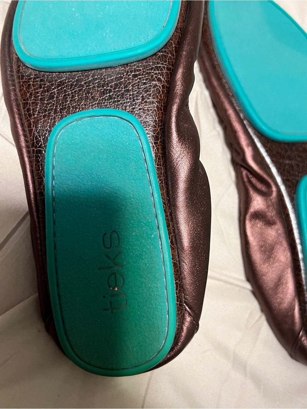 Women’s Raspberry Truffle Tieks - Picture 5 of 6